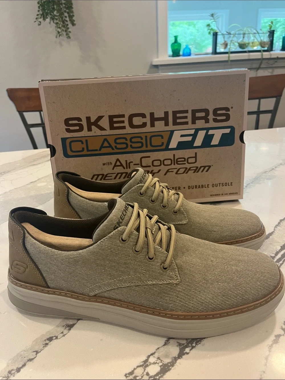 Skechers Classic Fit with Air Cooled Memory Foam Mens  Shoes